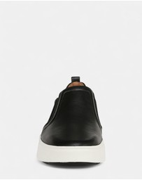 Vionic - Kimmie Sneaker - Black