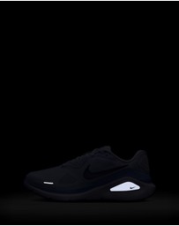Nike - Structure 26 - Women's