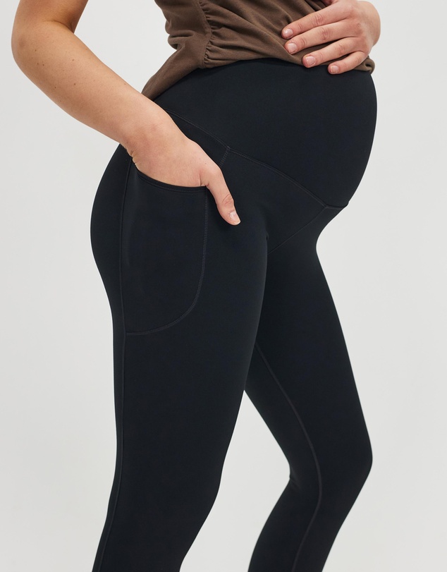 Nike - One High-Waisted 7/8 Maternity Leggings with Pockets