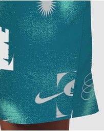 Nike - Brand Blast 7