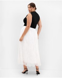 City Chic - Plus size Ivy Lace Mesh Skirt - ivory