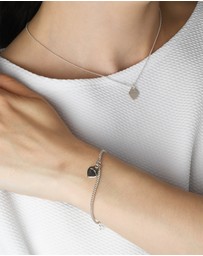 Von Treskow - Fine necklace with VT flat heart