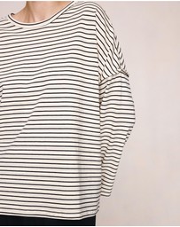 Marle - Yelena Tee