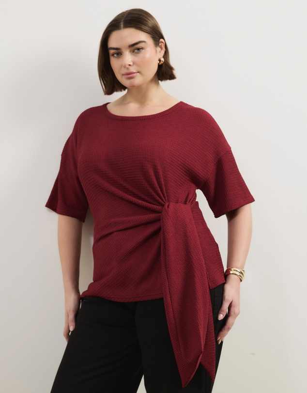 Atmos&Here Curvy - Monica Textured Tie T-Shirt