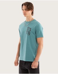 Kiss Chacey - Mutiny Standard Tee
