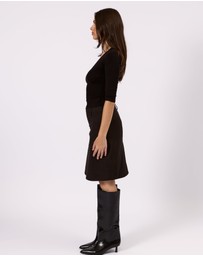 Style Addict - The V Top