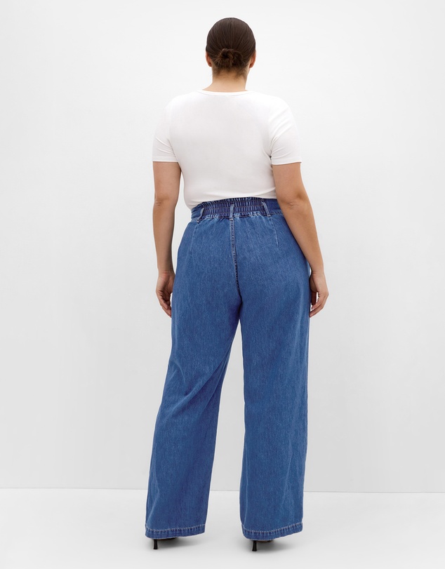 City Chic - Plus size Harley Fit Corset Waist Wide Leg Jean - mid wash