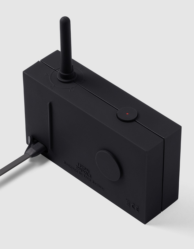 Lexon - Lexon Thykho 3 Fm Radio & Bluetooth Speaker - Black