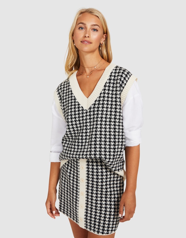 Subtitled - Dilan Houndstooth Vest