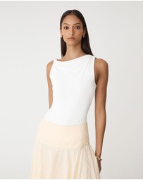Forcast - Cici Bamboo Twist Shoulder Top
