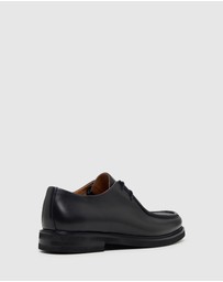 Oxford - Peyton Apron Toe Shoe