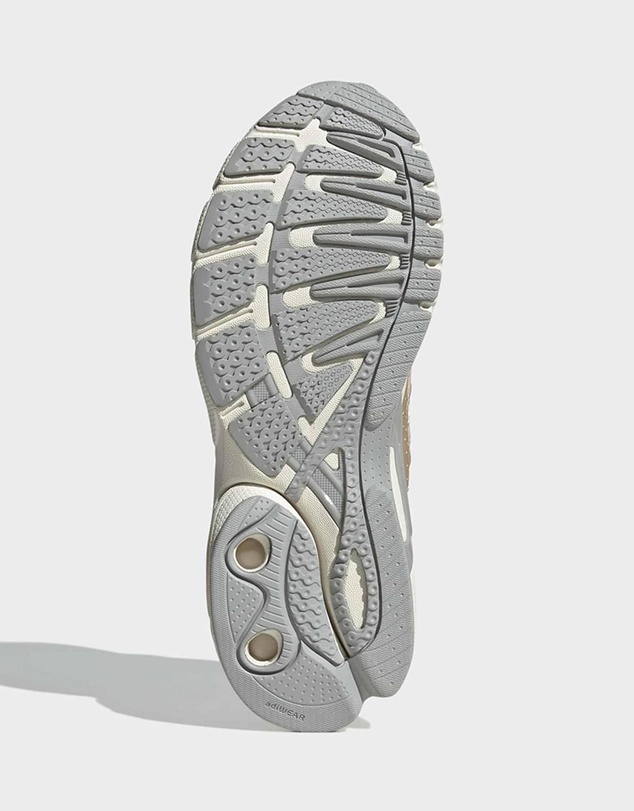 adidas Originals - Adistar Control 5 - Women's