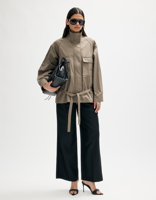 Minima Esenciales - Sioh Funnel Neck Jacket