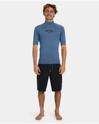 Billabong - Mens All Day Arch Performance Fit Short Sleeve Rashguard