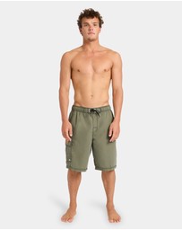 Billabong - Mens Throw On 21