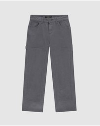 GUESS - Magnetic Comfort Twill Relaxed Pants