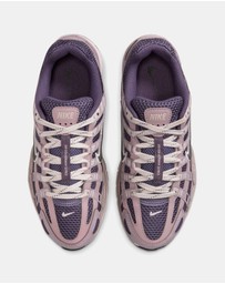 Nike - P-6000 SE - Women's