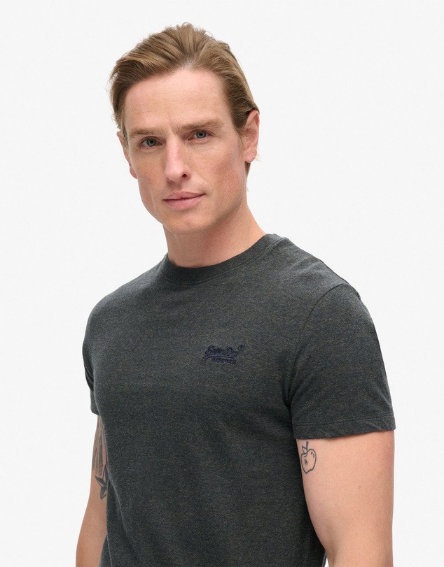 Superdry - Essential Logo Embroidered Slim Fit Tee