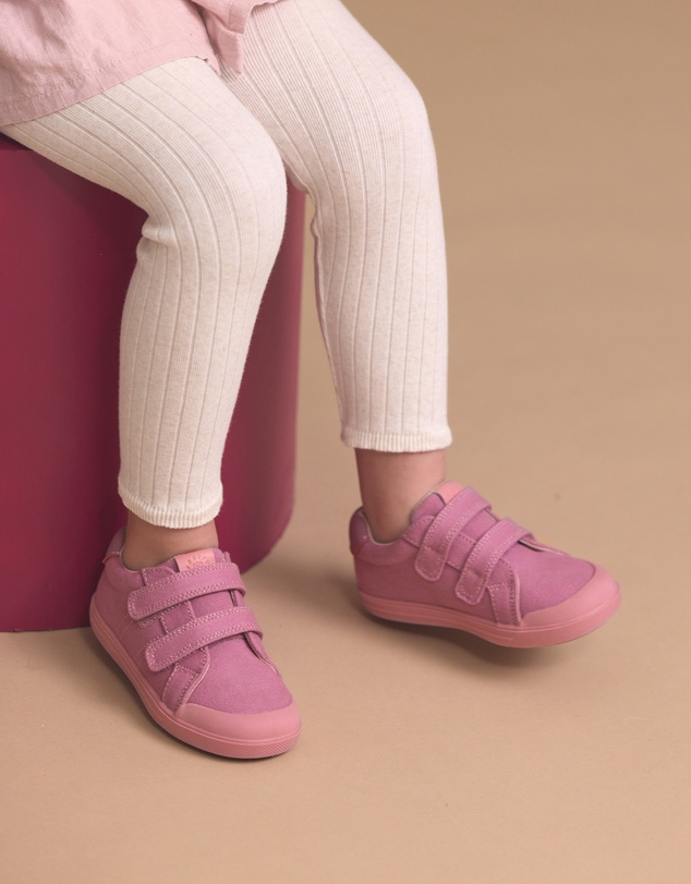 Pretty Brave - OTTO CANVAS Berry