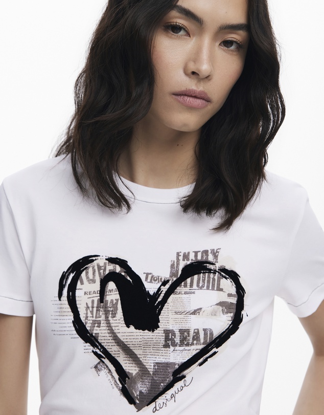 Desigual - Newspaper heart T-shirt