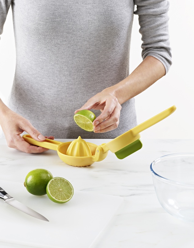 Joseph Joseph - JuiceMax Dual-action Citrus Press (Yellow)