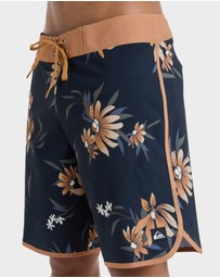 Quiksilver - Mens Highline Scallop 19