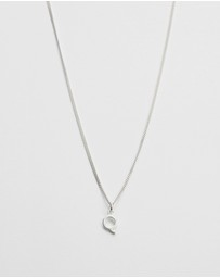 Kirstin Ash - Q Outline Initial Necklace