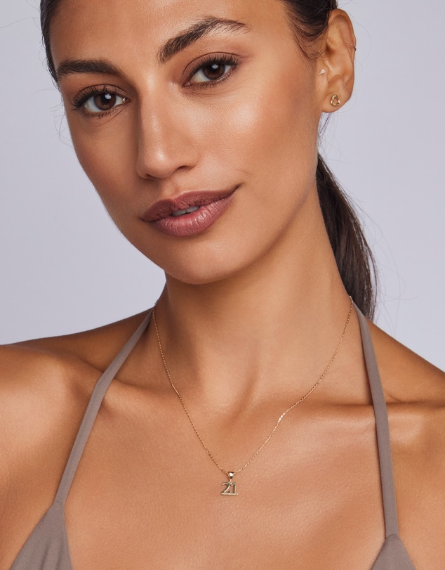 Zoe Olivia - 9K Gold '21' Pendant