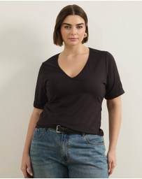 Atmos&Here Curvy - Deep V-Neck T-Shirt