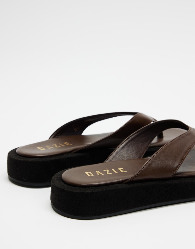 Dazie - Phoenix Chunky Thongs