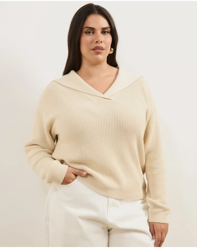 Atmos&Here Curvy - Nori Oversized V-Neck Knit Jumper