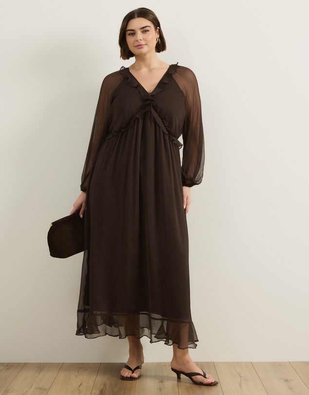 Atmos&Here Curvy - Tyla V-Neck Boho Midi Dress With Ruffle Detail
