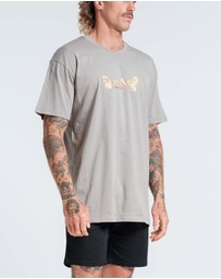 Vacancy Co - Hibiscus Tee