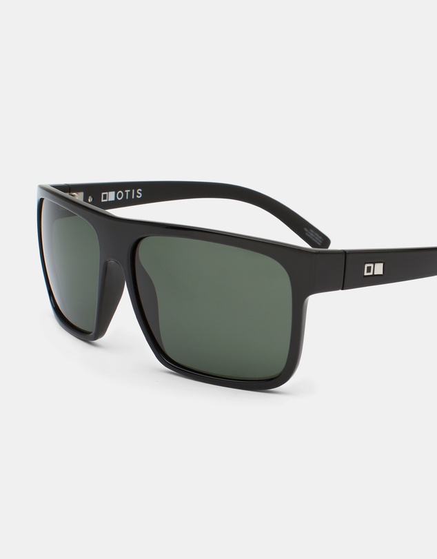 Otis - After Dark - Polarised