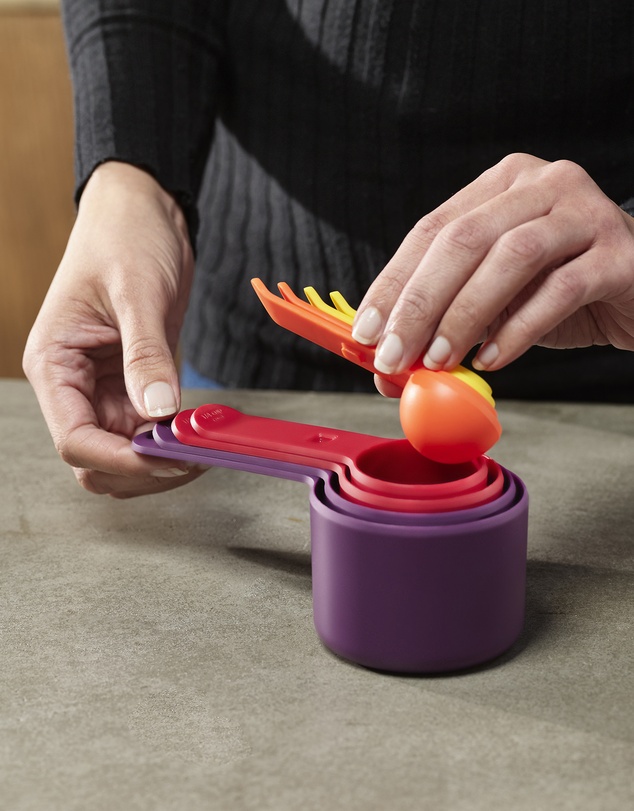 Joseph Joseph - Nest™ Measure 8-piece Measuring Cup Set (Multicolour)