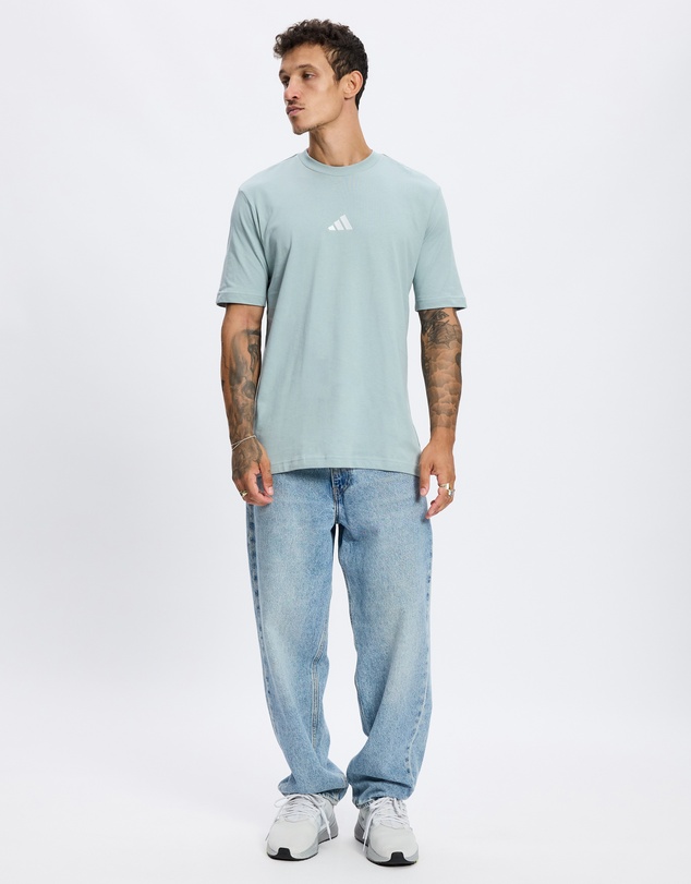 adidas Sportswear - Essentials Small Logo Single Jersey Tee