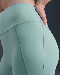 Nike - Universa Dri-FIT High-Waisted 7/8 Leggings with Pockets