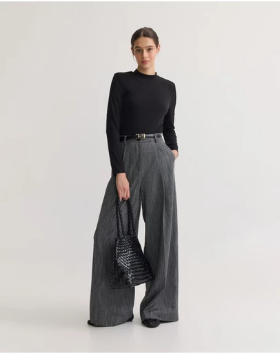 Oxford - Allison Long Sleeve Knit Top