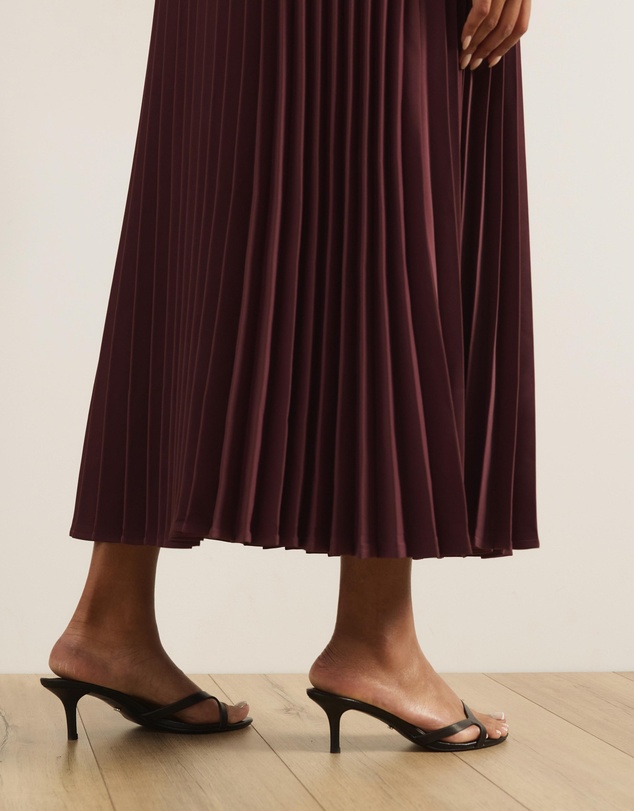 Atmos&Here Curvy - Evie Pleated Midi Skirt