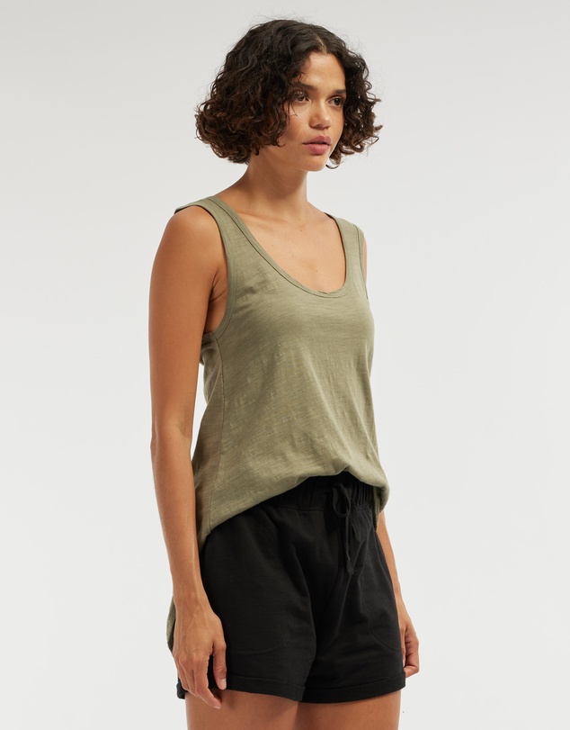 Amelius - Bailey Rounded Hem Tank