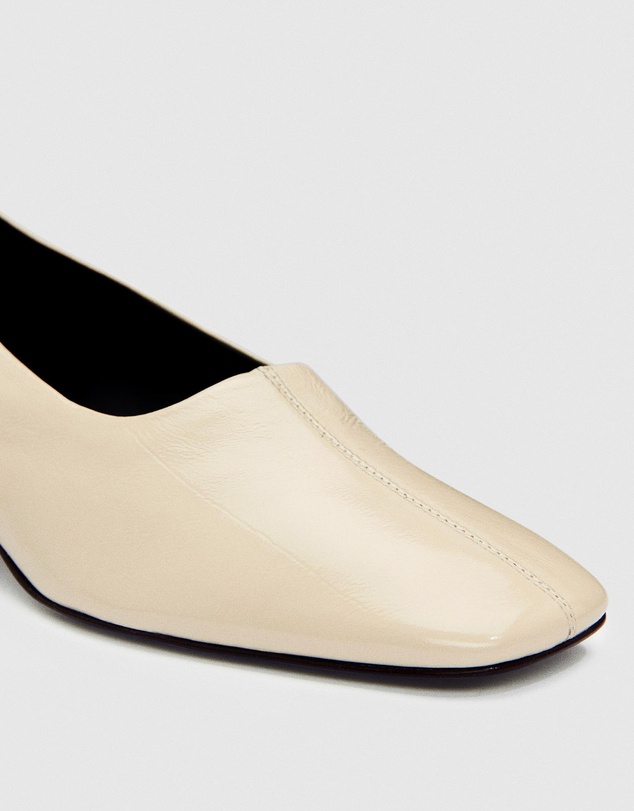 Reformation - Inez Pumps