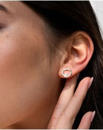 Dower & Hall - Women's Open Circle & White Pearl Waterfall Earrings In Sterling Silver