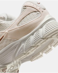 Nike - V5 RNR S - Women's