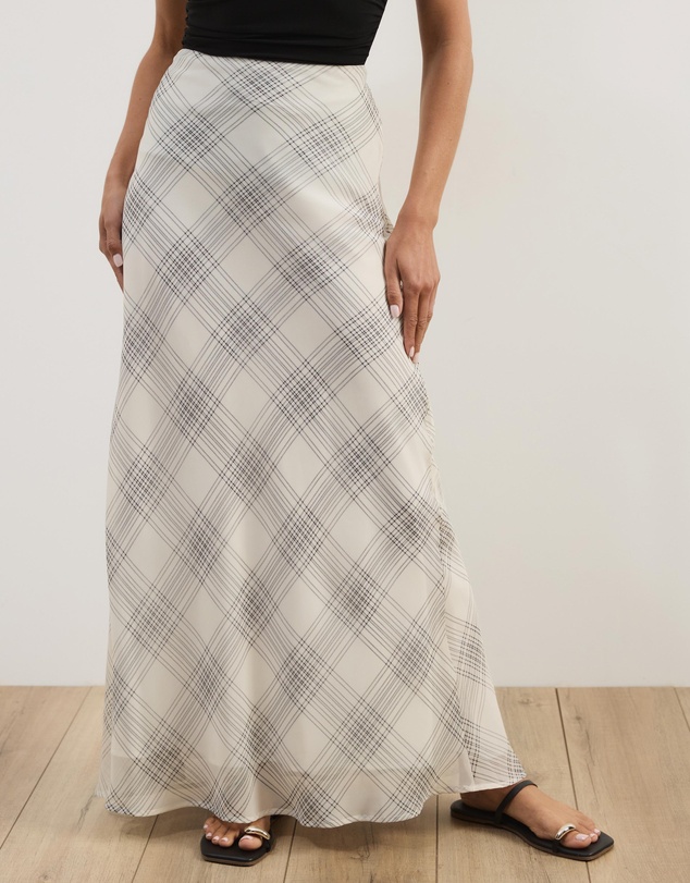 Atmos&Here - Aura Check Maxi Skirt
