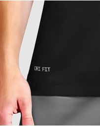 Nike - Brand Blast Short Sleeve Hydroguard Top