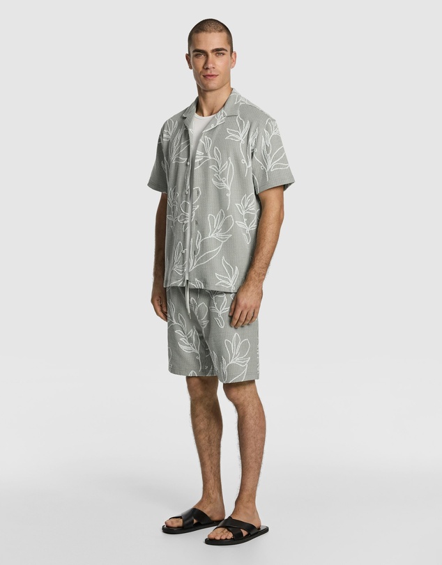 yd. - Dowsett Textured Short