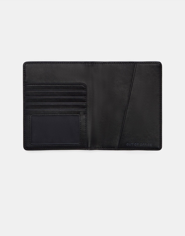 Marc Jacobs - The Passport Case