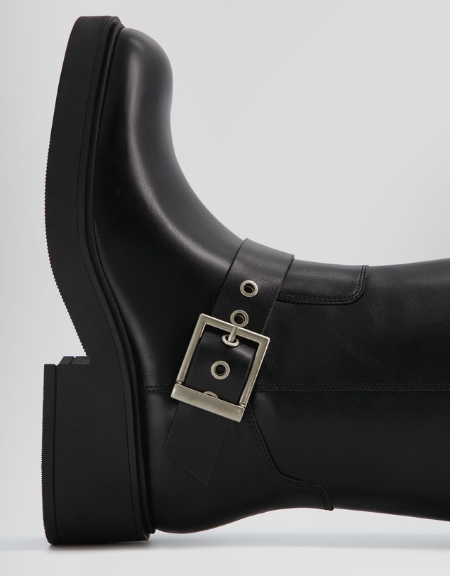 Bershka - Flat Boots With Buckles