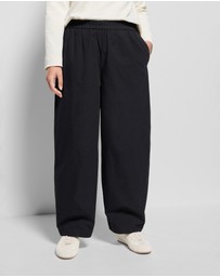 Commonry - Jemma Pant