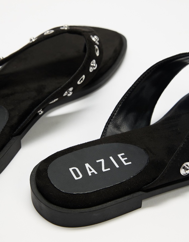Dazie - Colette Stud Thongs